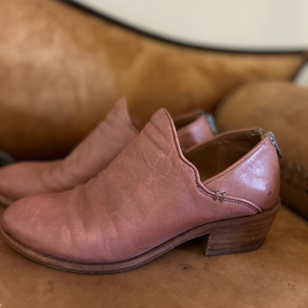 Women's FRYE Tan/Pink Leather Ankle Boots